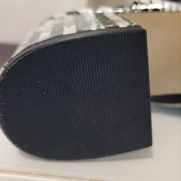 NANETTE LEPORE SHOES SIZE 8M NEVER WORN - Picture 6 of 7